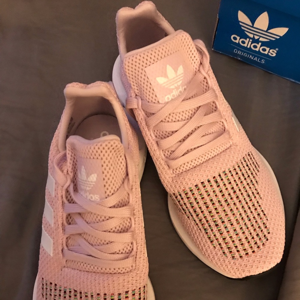 Adidas swift run